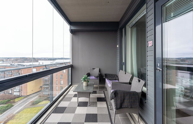 Lake View 7th Floor Studio next to Downtown - Photo 22