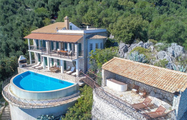 House On The Rocks in Nisaki - Photo 31