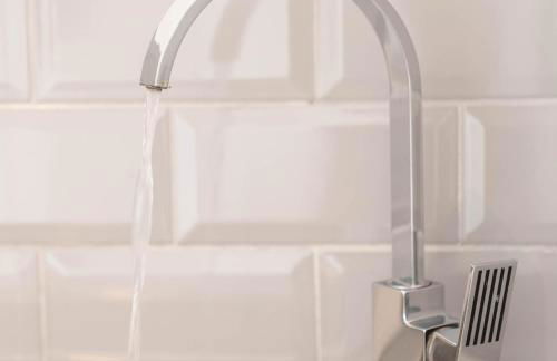 Four Bedroom House - Parking - Garden - Netflix 22C - Foto 19