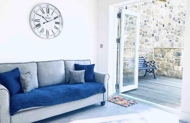 Exclusive 4-bed House 10 Minutes From Newcastle - Photo 11