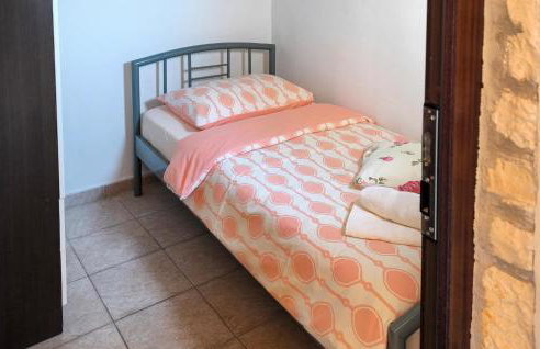 One-Bedroom Holiday Home In Zminj - Photo 13