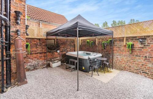 Riverside Georgian House with Hot Tub, Sauna & Parking - Foto 26