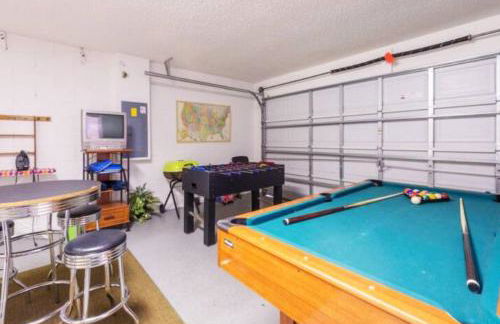 Restful 4BR 3BA with BBQ, Heated Pool & SPA - Foto 20