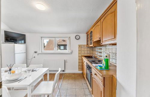 Worker Apartments Oberboihingen near Stuttgart, Nürtingen, Autobahn A8, Parking,Wifi,Smart,Smart TV - Foto 23