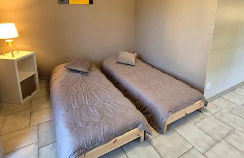 APPARTEMENTS DANS VILLA EN REZ DE JARDIN - Foto 36