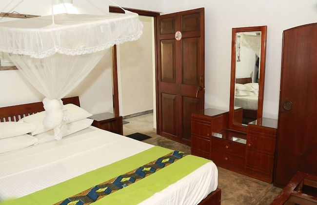 Serenity Lake Front Villa - Foto 34