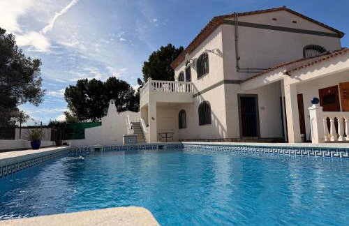 Amarella Costa Dorada - Villa mediterránea con piscina ideal para grupos y familias - Foto 68