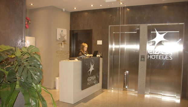 Apartamentos Real Lleida - Photo 3