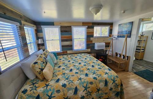 LemonDrop Lake-Front Cottage - Foto 4