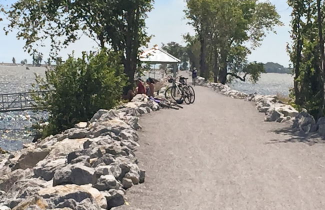 Cozy Colchester Cabin near Lake by RedAwning - Foto 31