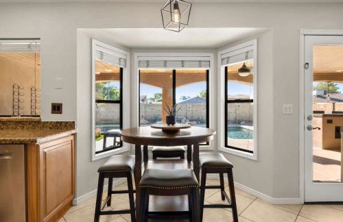 Champions Oasis Home - Near the Stadui2007m withPool & Grill - Photo 7