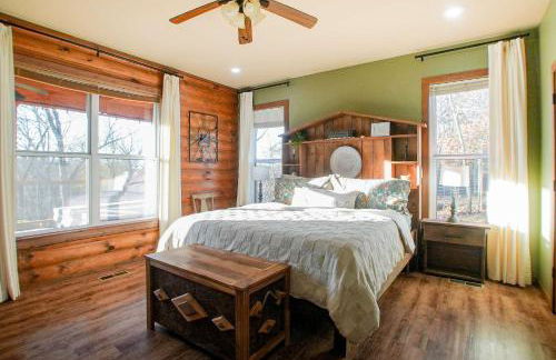 15 Mins to U of A - Pool & Hot Tub - Foto 13