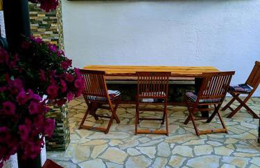 Solovi Dvori - Foto 1