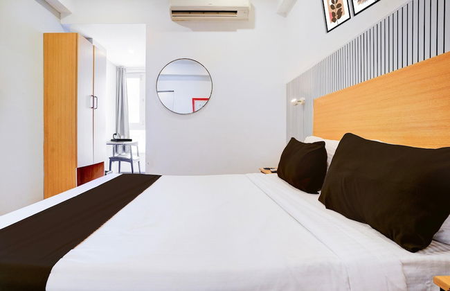 Blissful Stays at The Habitat Khar Mumbai - Photo 11