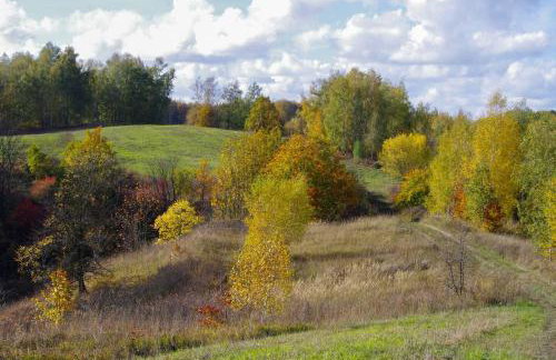 The hills at river - Foto 50