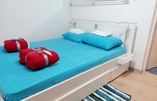 Sha La La - Charming, unique studio in a historic building next to a castle, WIFI, smart TV, washer-dryer - Photo 7