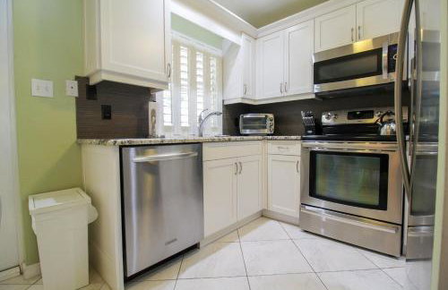 Charming 2 BR home minutes from Siesta Key beaches - Destination Paradise - Foto 11