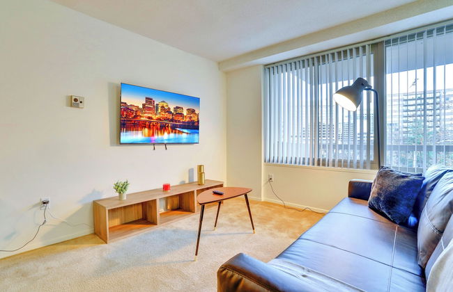 Prime Crystal City Apartments - Photo 57