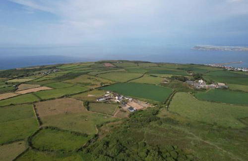 The Hut@Trefechan Wen - Coastal Coziness! - Photo 58