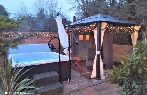 Mediterran-Skandinavisch - Outdoorwhirlpool ganzjährig - Foto 2