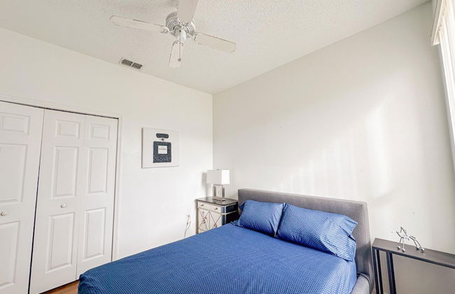 Grand Luxury Deluxe 4BR Pool Home Near Disney - Foto 20