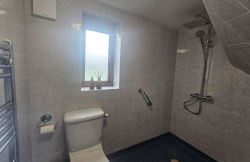 The Owl House - Hot Tub Adventures in Moreton - Pass the Keys - Foto 36