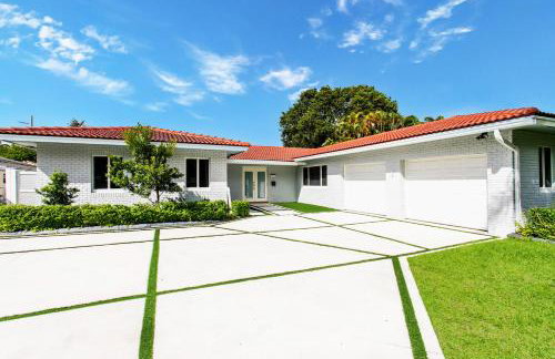 Luxury 5BR Villa Heated Pool near Beach & Casino - Foto 33