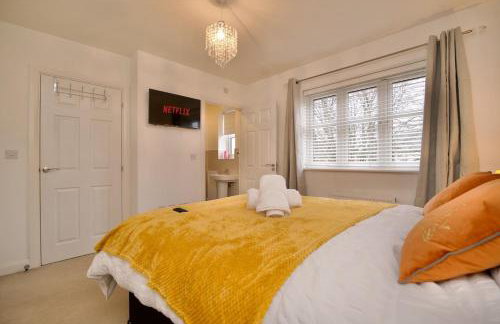 Clothier House - Stylish 3Bed Haven, WiFi & Driveway Parking - Foto 12