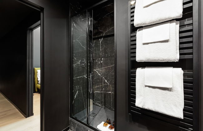 Brera Apartments in City Center - Photo 39