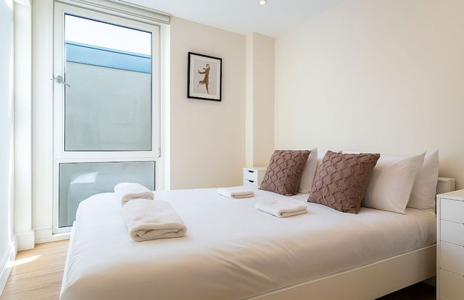 Still Life Canary Wharf Executive - Photo 2