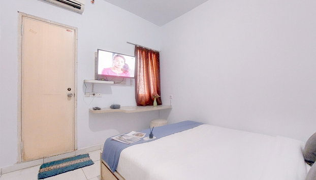 Good Studio Apartment (No Kitchen) At Aeropolis Residence - Foto 5, Habitación