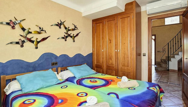 Luxurious Villa Perfect for Large Families, Near the Beach - Foto 3, Habitación