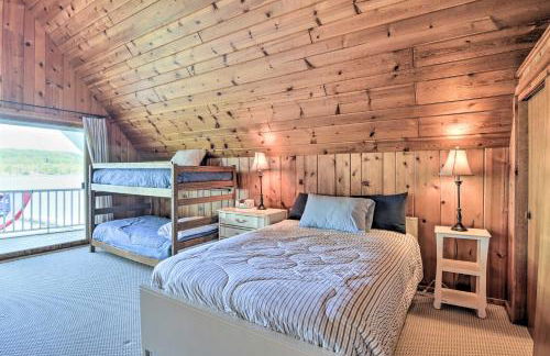 Lakefront Bellaire Getaway with Kayaks, Dock and Grill - Foto 27