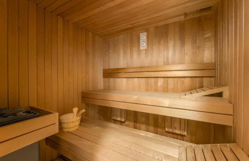 Awesome Home In Brtonigla With Sauna - Photo 41