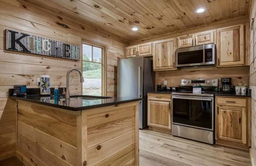 Ivy's Cottage, Pickleball Court, Creek, WIFI, Mountain Views, Starting at 50" - Foto 8