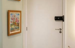 Apartamento novo com piscina 2 quartos self check-in perto do shopping - Foto 25