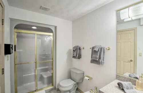 Grand Egg Harbor Home with Stunning Lake Views! - Foto 35