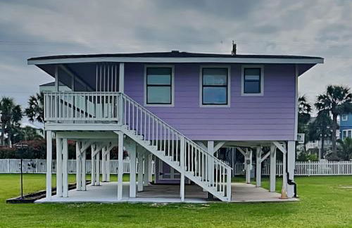 Beachside Tiki Hut - Photo 1