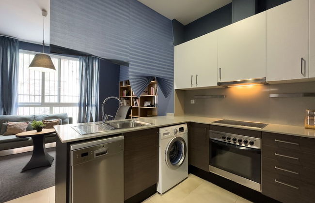 AinB Barcelona Sants Apartments - Photo 54