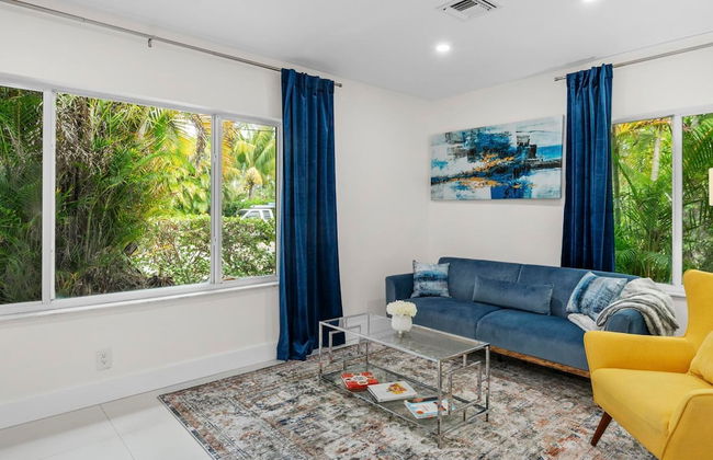 Uhost AI Stylish 1BR Bright Space w Patio - Foto 2