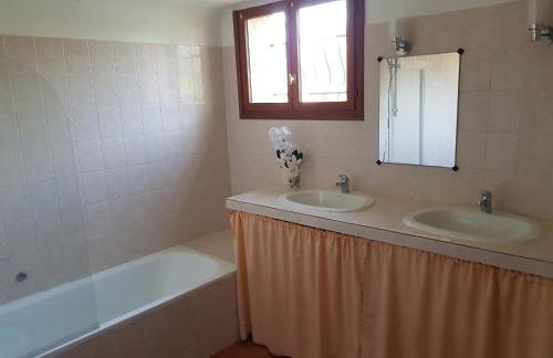 LA MARINE Piscine chauffée villa avec piscine 5 mn à pied de la mer - Foto 12