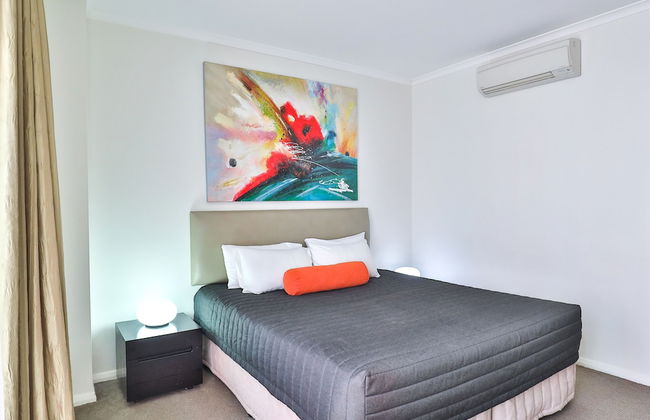 Indulge Apartments - Ontario - Foto 8