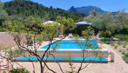 Freundliches Haus mit Pool und großem Garten - Foto 3, Garden