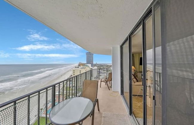Beachfront 3 Bed Condo Daytona Beach Shores FL - Photo 1