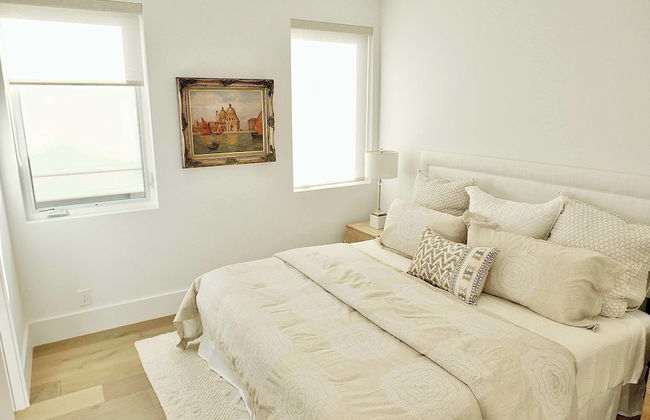 Beach Paradise Stunning 3-story in Long Beach! - Foto 9