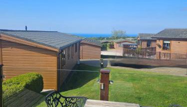 3-Bed Ocean View Lodge - Parking & Terrace - Foto 2