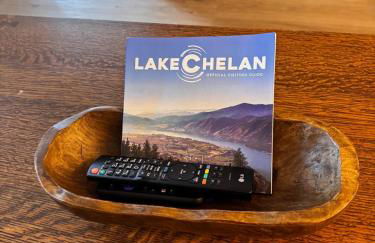 Lakeside luxury with hot tub and pool - Foto 43