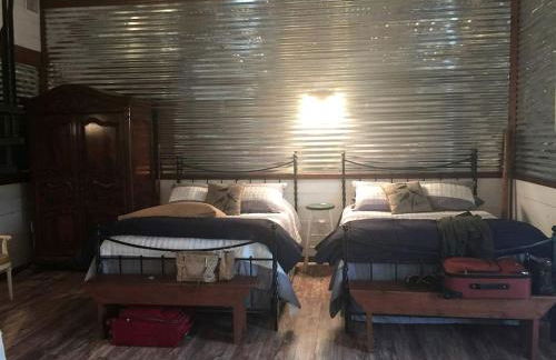 Secluded Group Cabin on Fun Ranch near Gonzales, Texas - Foto 8