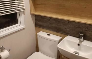 Hillingworth's Hot Tub Retreat - Lochmaben - Photo 18