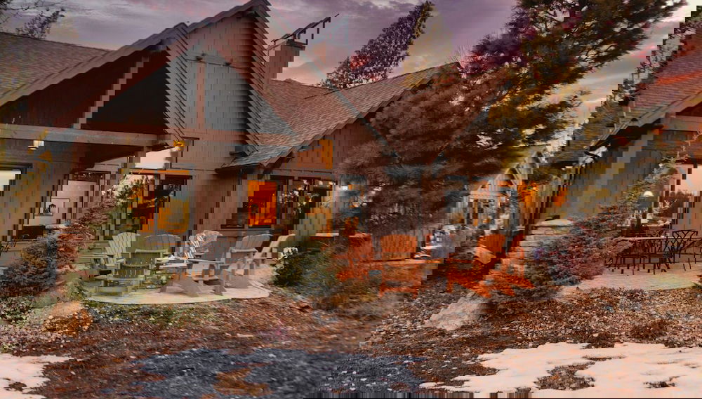 Klamath by Avantstay Gorgeous Mountain Home w Fire Pit Spa Lake Views - Foto 1, Habitación